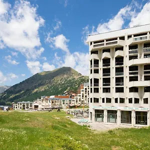 Hotel Sowell Le Pas Du Loup